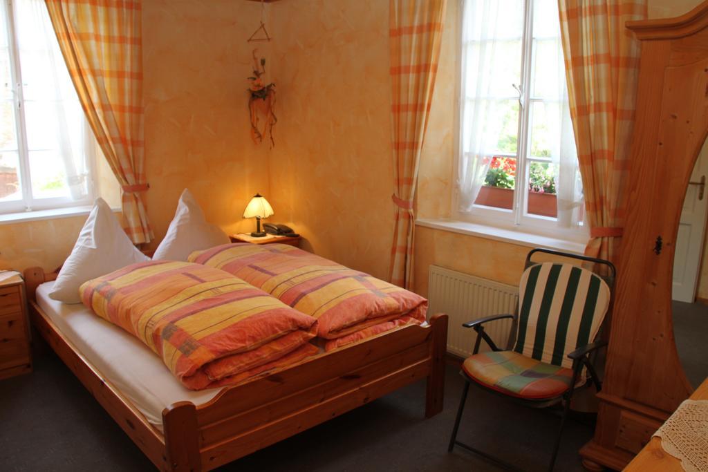 B&B Zum Treppchen Lösnich Chambre photo